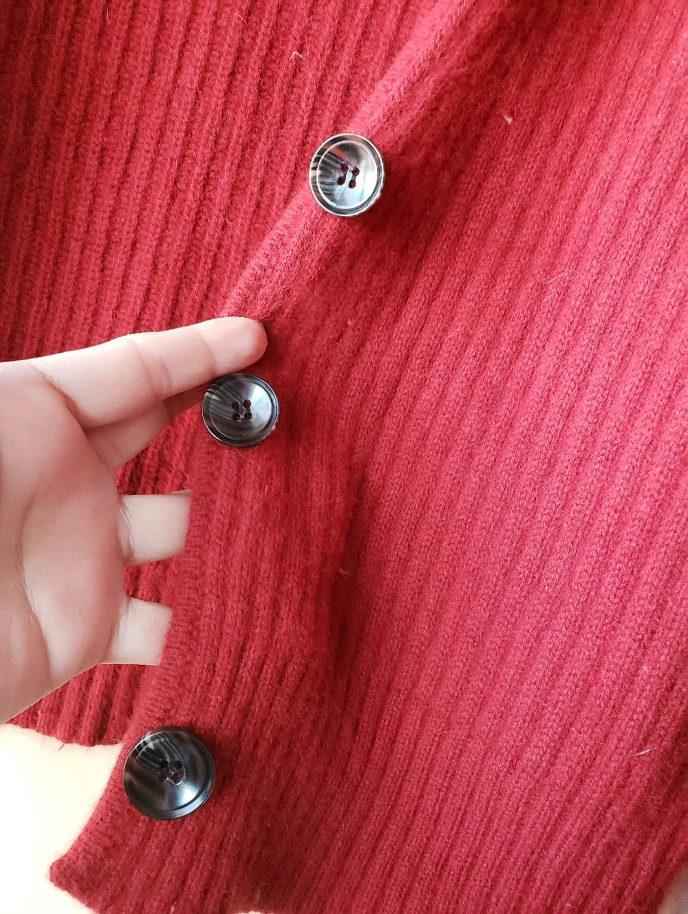 Cashmere Rust-Red Ribbed Button-Front Cardigan - Picture 4 of 4